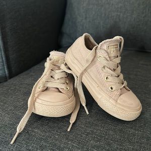 Blush Converse